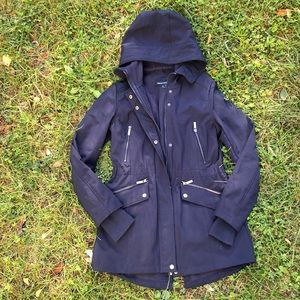 Navy rain jacket w/ fleece lining. Sz S.
